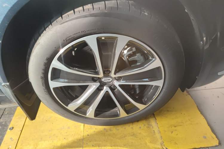 Used Hima AITO M7 2026 Model Range-Extending Pro+ All-Wheel Drive 5-Seater Version
