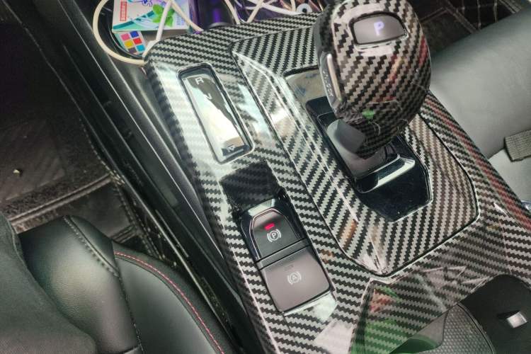 Used MG 5 2021 300TGI DCT Elegant Luxury Edition Gear Lever