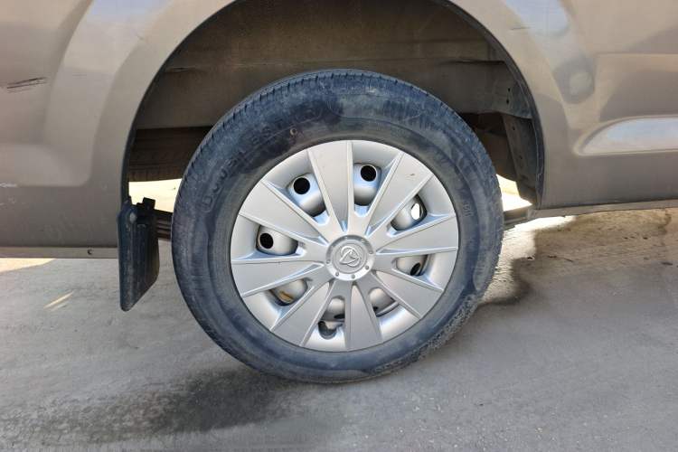 Used CHANGAN KUAYUE Xing V5 2021 1.6L Jinbao Edition Luxury Version DAM16KR