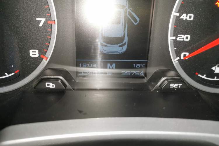 Used Geely Auto Emgrand X7 Sport 2020 1.8TD Manual Two-Wheel Drive Zhiya Model
