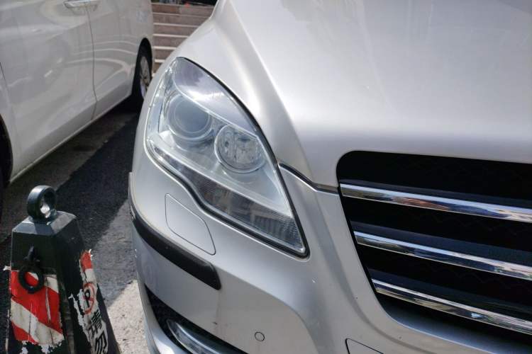 Used Mercedes-Benz R-Class 2017 R 320 4MATIC Business Edition Prestige Model
