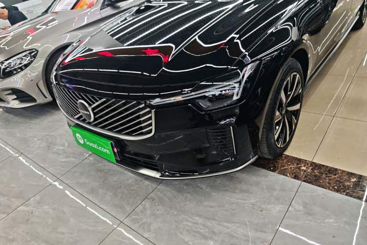 Used Volvo S90 2026 B5 Zhiyi Luxury Edition