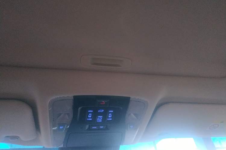 Used Toyota Alphard 2021 Dual-Engine 2.5L Luxury Edition