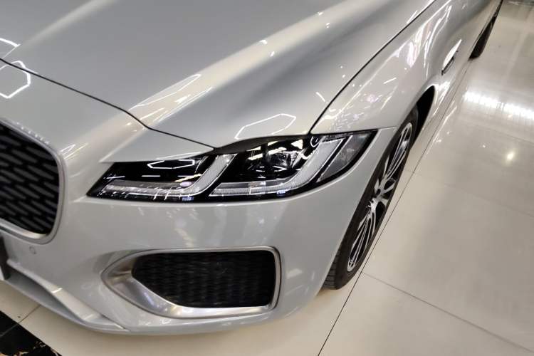 Used Jaguar XFL 2024 2.0T P250 Two-Wheel Drive Prestige Luxury Edition
