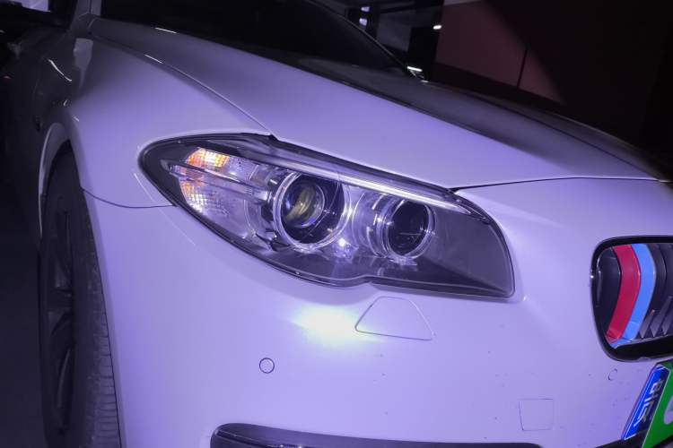 Used BMW 5 Series 2015 520i Elegant Edition
