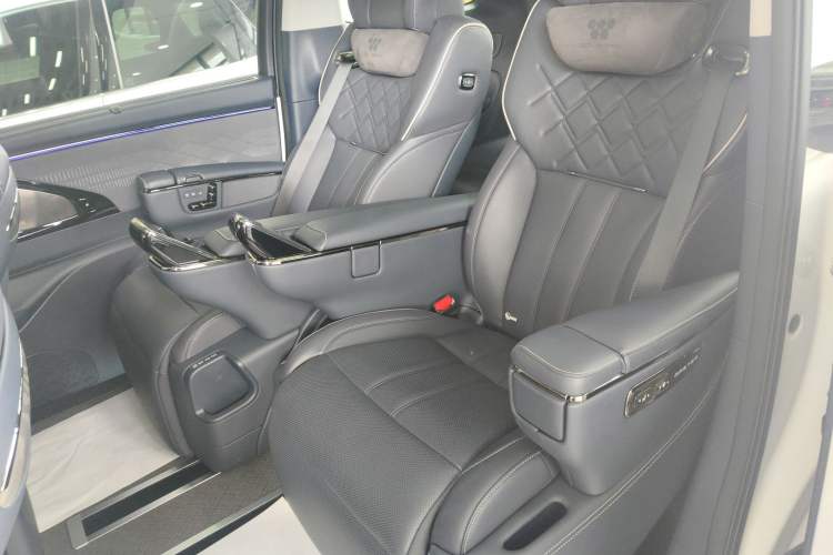 Used GAC Trumpchi Xiangwang M8 2025 Kunkun Series Ultra First-Class Cabin