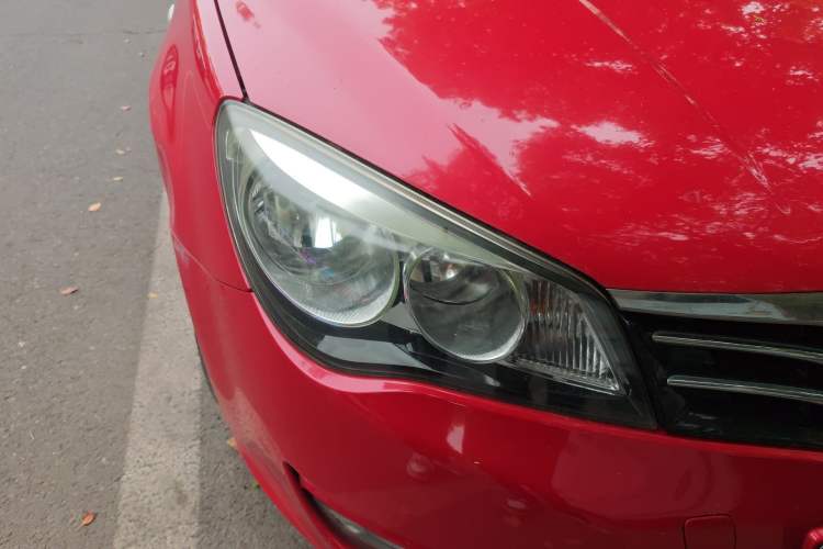 Used Roewe 350 2012 1.5L Automatic Smart Value Edition Right Front Headlight