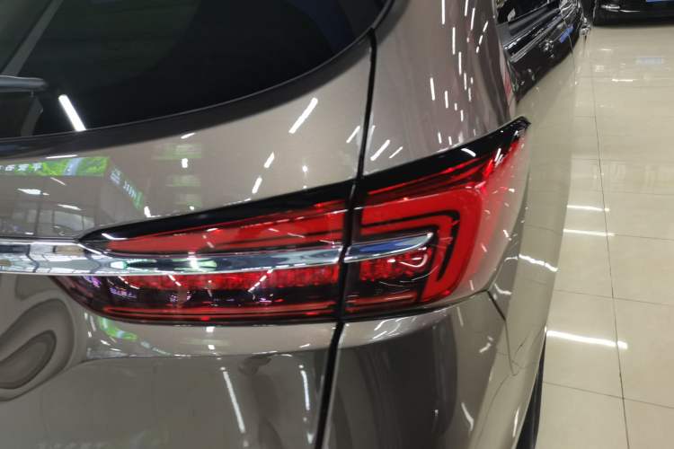 Used Buick GL8 2023 Land Executive Class 652T Luxury Model