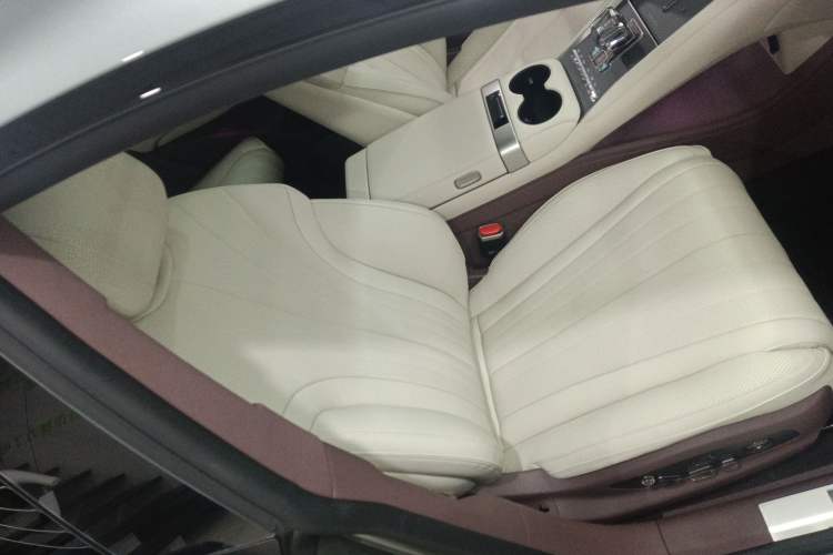 Used Denza Z9GT 2024 630 All-Wheel Drive Max Edition