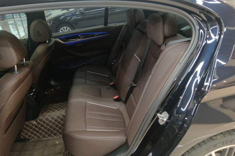 Used BMW 5 Series 2022 Second Facelift 525Li M Sport Package