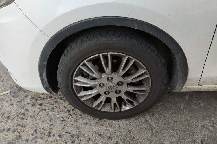 Used CHANGAN Eado 2013 1.6L Manual Junkuo Model China IV Standard Left Front Wheel Hub