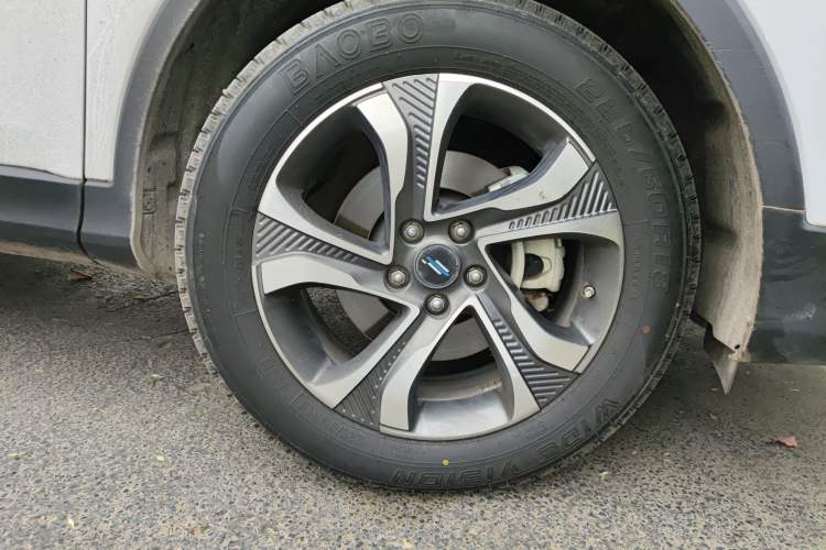 Used Oshan COS1 2020 1.5T Manual Fashionable Smart Connectivity 7-Seater