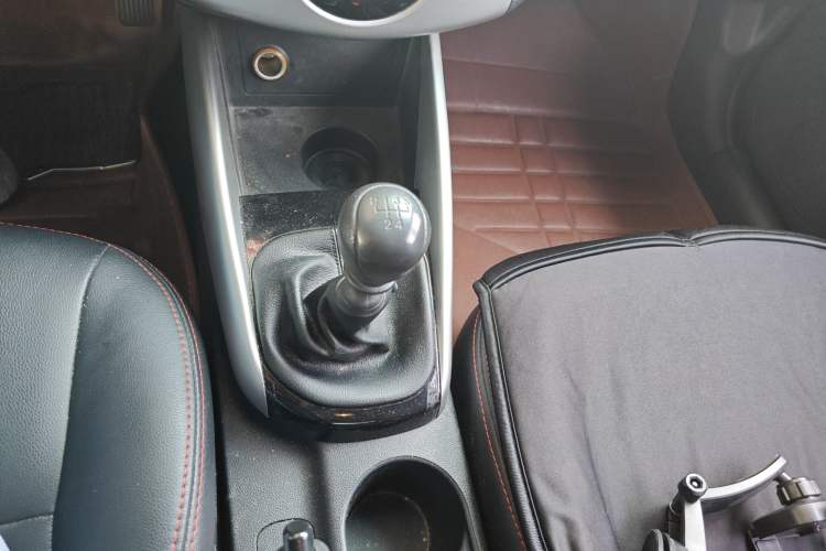 Used Kia Forte 2014 1.6L MT GL Gear Lever