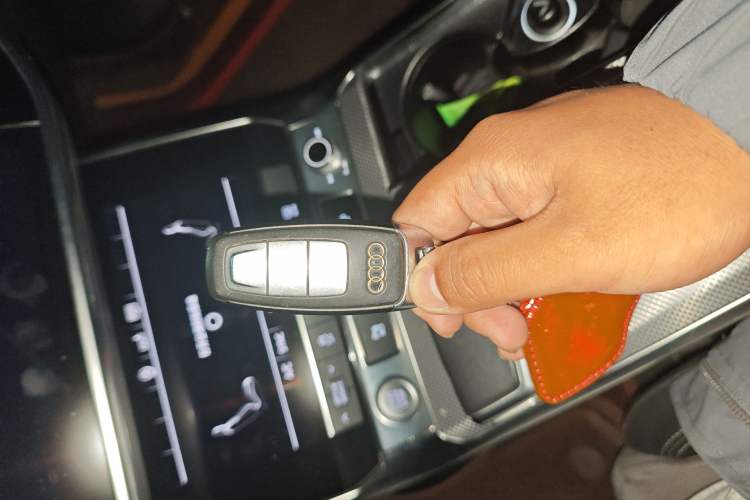 Used Audi A6L 2019 40 TFSI Luxury Dynamic Model Vehicle Key