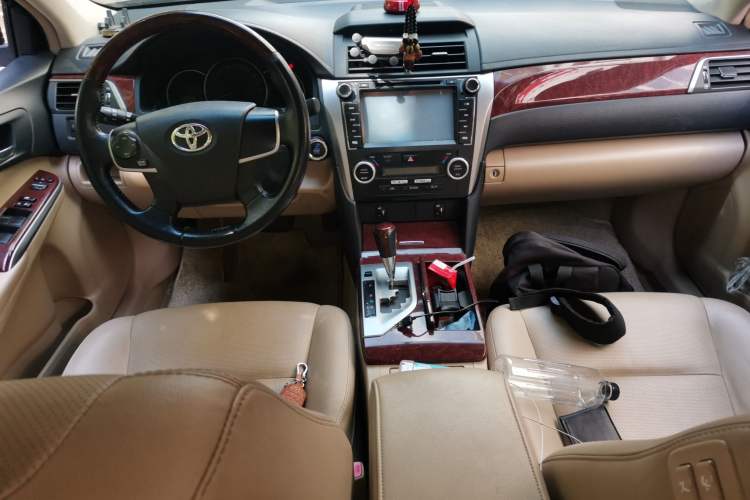Used Toyota Camry 2013 2.0G Comfort Edition
