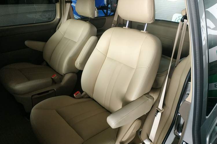 Used Buick GL8 2014 2.4L Classic Edition
