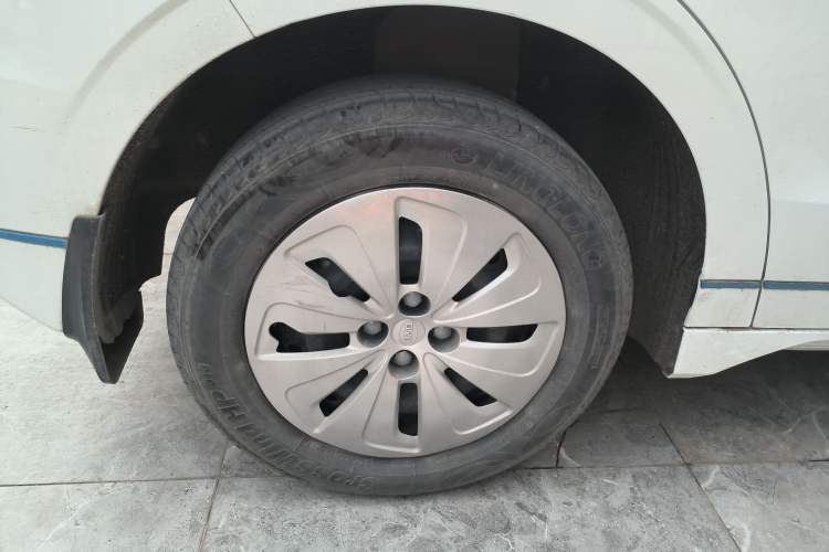 Used BYD e2 2021 Comfort Model Exterior 5