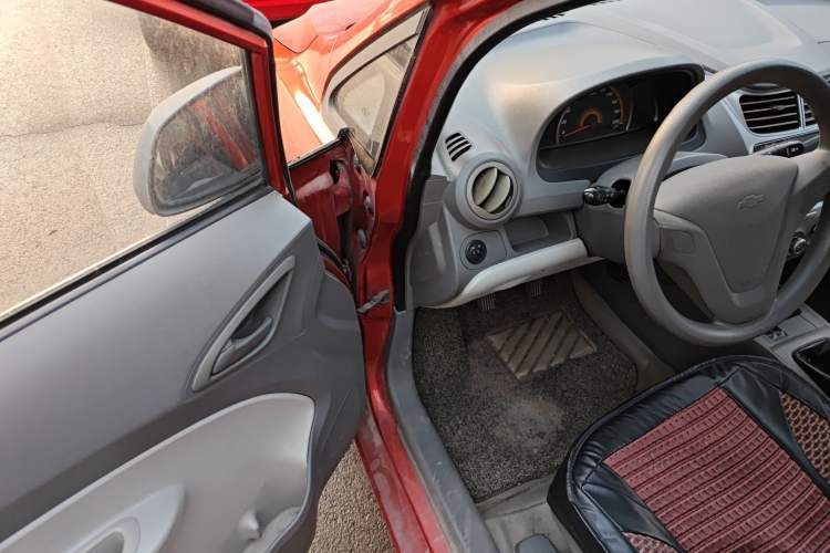 Used Chevrolet Sail 2010 Sedan 1.2L Manual Warm Edition