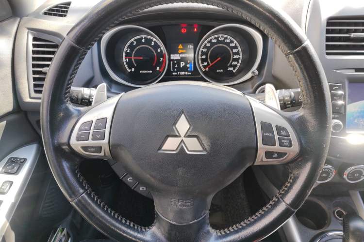 Used Mitsubishi ASX 2013 2.0L CVT 4x4 Flagship Edition