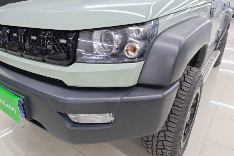 Used BAIC Off-Road BJ40 2016 40L 2.3T Automatic Two-Wheel Drive Prestige Edition
