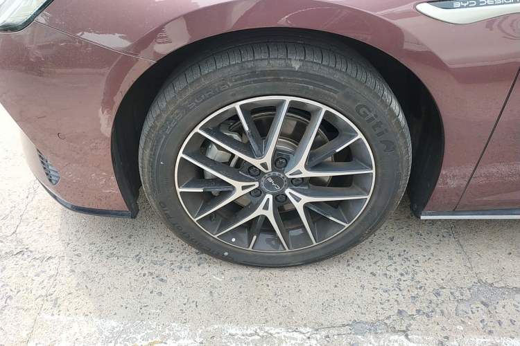 Used BYD Seal 2023 DM-i 1.5T 121km Flagship Model
