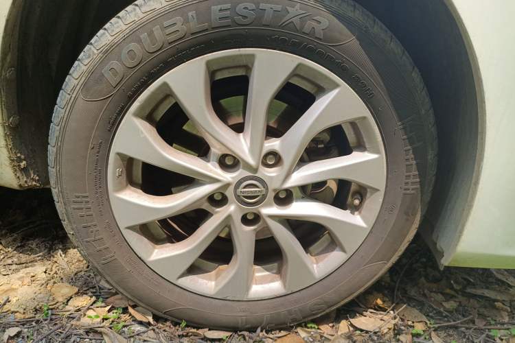 Used Nissan Sylphy 2019 1.6XV CVT Smart Connect Luxury Edition China VI Standard Right Front Wheel Hub