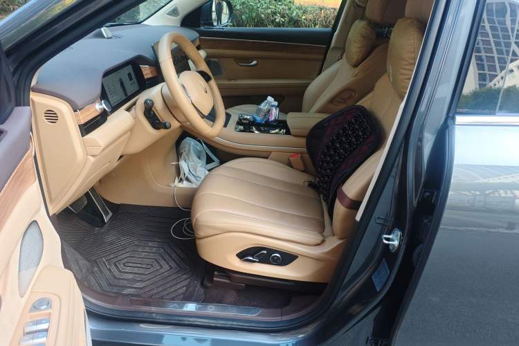 Used Hima AITO M7 2024 1.5T Intelligent Driving Rear-Drive Max Edition 6 Seats