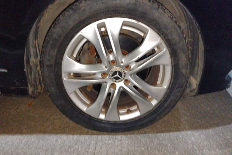 Used Mercedes-Benz E-Class 2011 E 260 L CGI Fashion Model