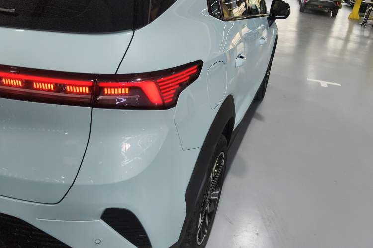 Used Lynk & Co 06 EM-P 2023 EM-P 126 Long-Range Halo
