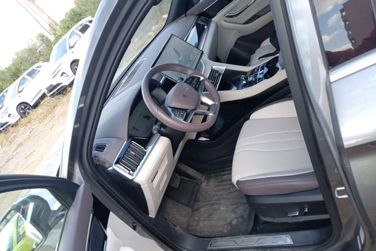 Used BYD Song PLUS New Energy 2025 EV with 605 km Range – Flagship Version
