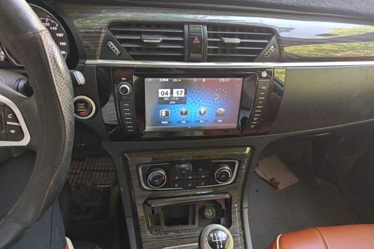 Used Zotye T600 2015 1.5T Manual Luxury Model
