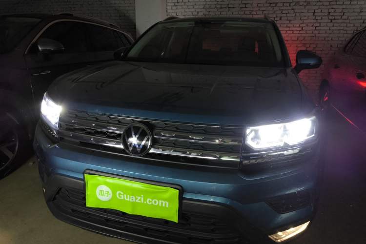 Used Volkswagen Tharu 2022 280TSI Two-Wheel-Drive Luxury Edition Front