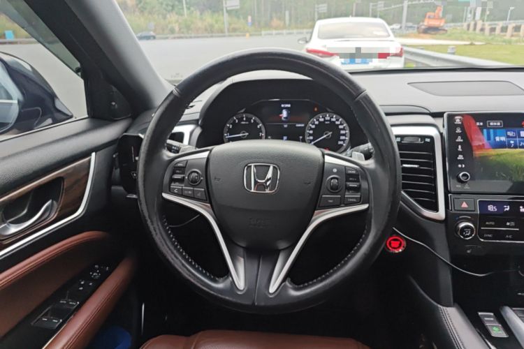 Used Honda UR-V 2017 370TURBO 2WD Prestige Edition China V Steering Wheel