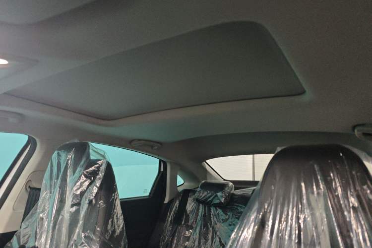 Used CHANGAN Eado 2025 Blue Whale 1.5T 500Bar Prestige Model
