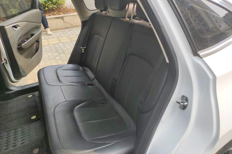 Used Wuling Xingguang 2024 Co-Creation Edition 510 Advanced Model
