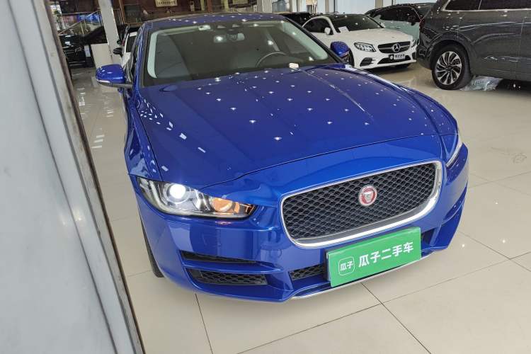 Used Jaguar XEL 2019 2.0T 200 PS Luxury Edition Front Right 45 Deg
