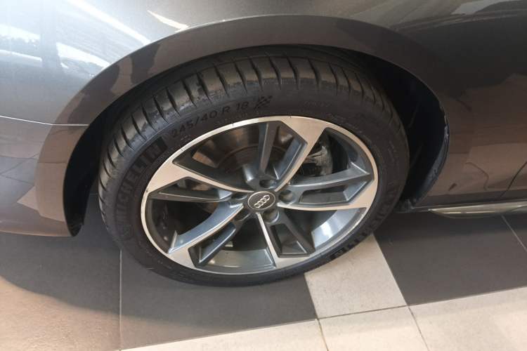 Used Audi A4L 2020 40 TFSI Fashion Dynamic Model Left Front Wheel Hub