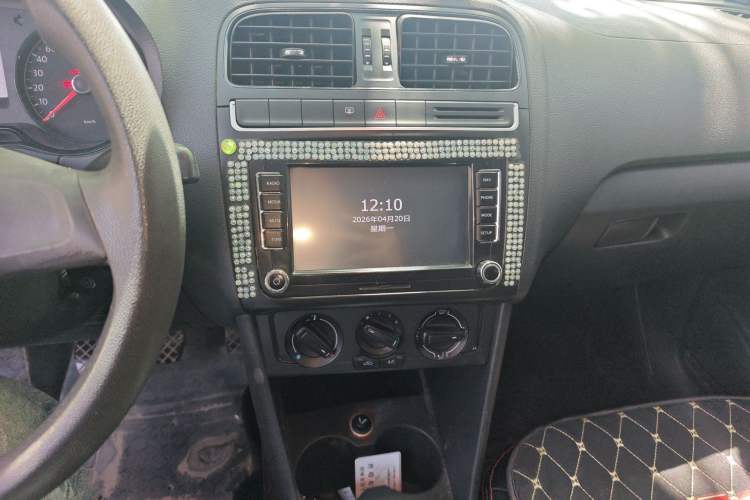 Used Volkswagen Polo 2014 1.4L Manual Fashion Edition