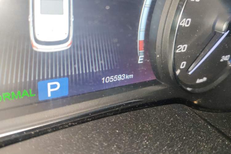 Used GAC Trumpchi GS8 2017 320T Two-Wheel Drive Luxury Smart Connectivity Version (7 Seats)
