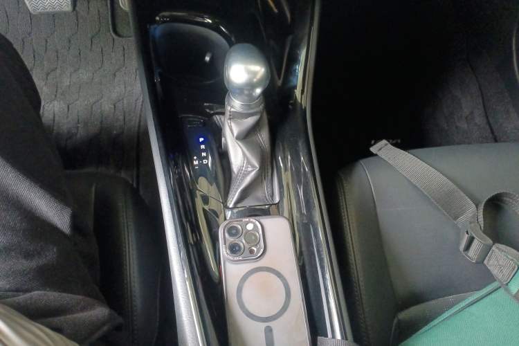 Used Toyota IZOA 2018 2.0L Yichi Version China VI Standard
