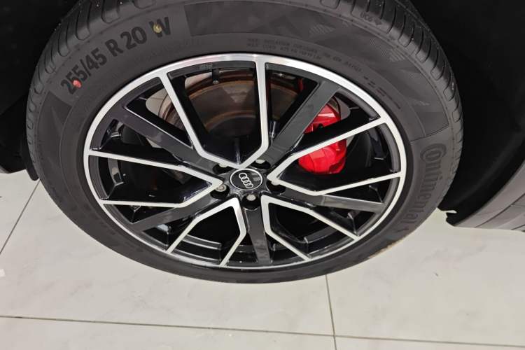 Used Audi Q5L 2024 45 TFSI Luxury Dynamic Model Exterior 4