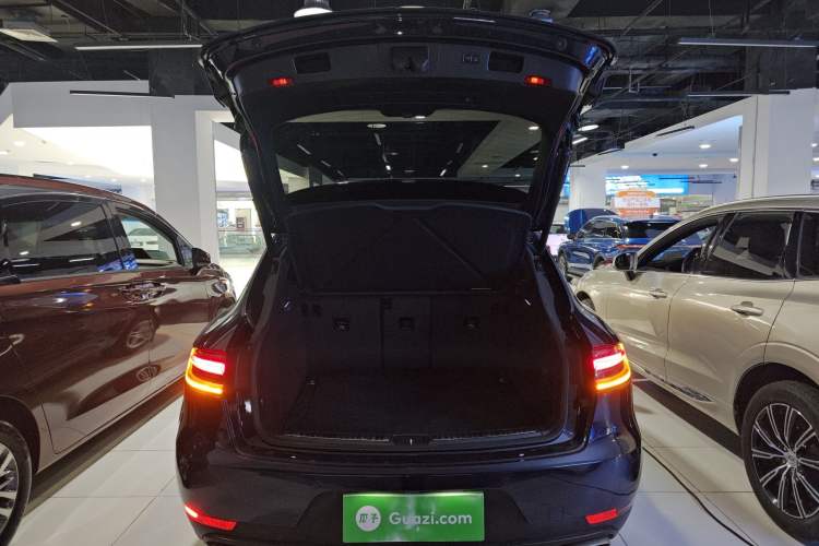 Used Porsche Macan 2021 Macan 2.0T