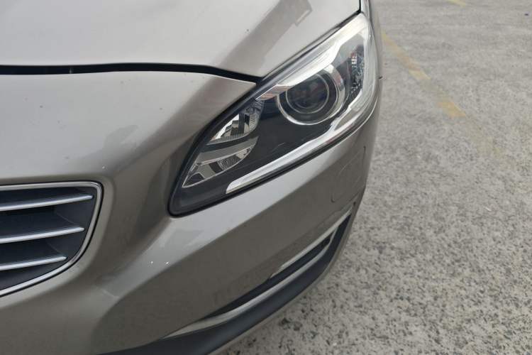 Used Volvo S60 2014 S60L T5 Intelligent Drive Edition Left Front Headlight