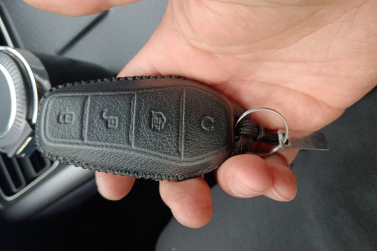 Used BYD Qin L 2025 DM-i Smart Drive 80KM Leading Model Vehicle Key