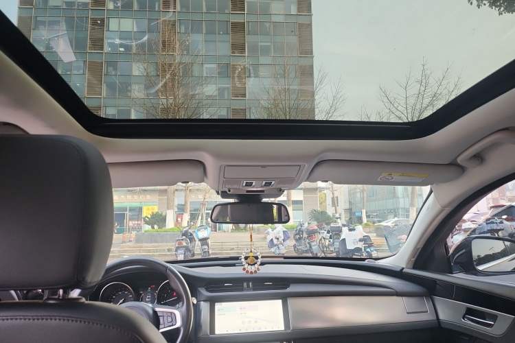 Used Jaguar XFL 2019 XFL 2.0T 200PS Two-Wheel-Drive Luxury Edition
