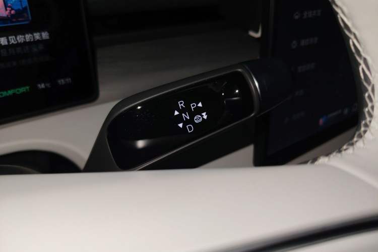 Used XPeng X9 2025 740 Ultra-Long Range Max