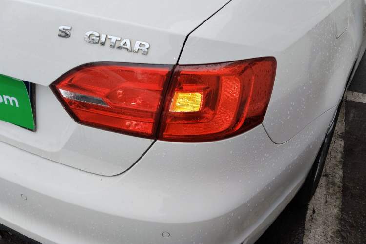 Used Volkswagen Sagitar 2014 Revised Version 1.6L Automatic Leading Edition
