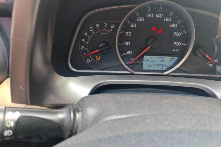 Used Toyota RAV4 2013 2.5L Automatic 4x4 Elite Edition Odometer Close Up