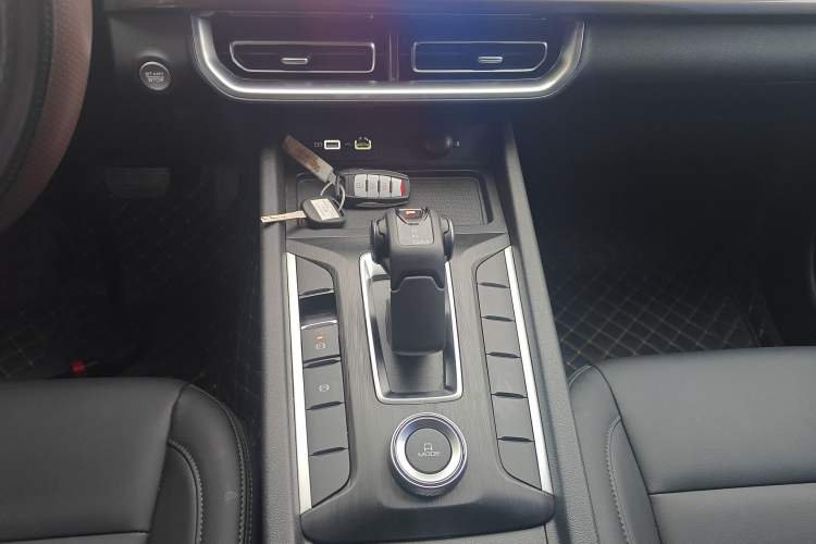 Used Great Wall Poer 2023 2.0T Commercial Version Automatic Diesel 4x4 Elite Long-Box GW4D20M
