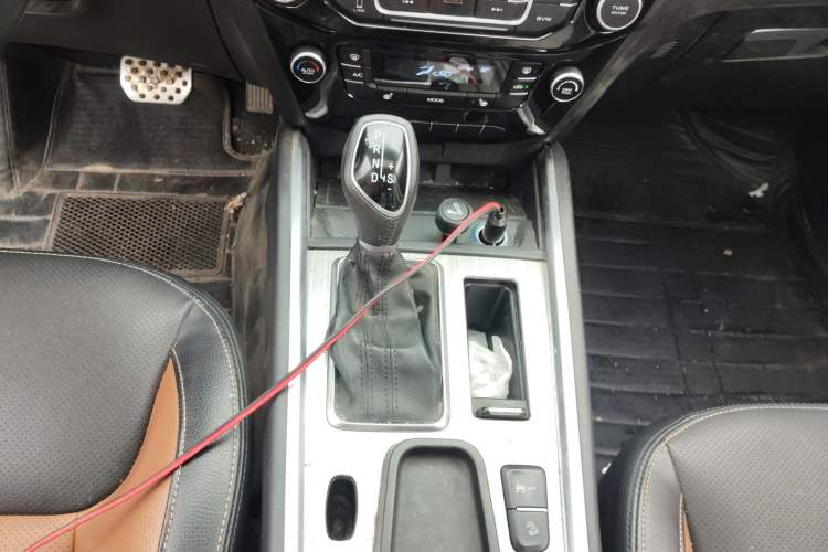 Used Geely Auto Vision X6 2016 1.3T CVT Flagship Model Gear Lever